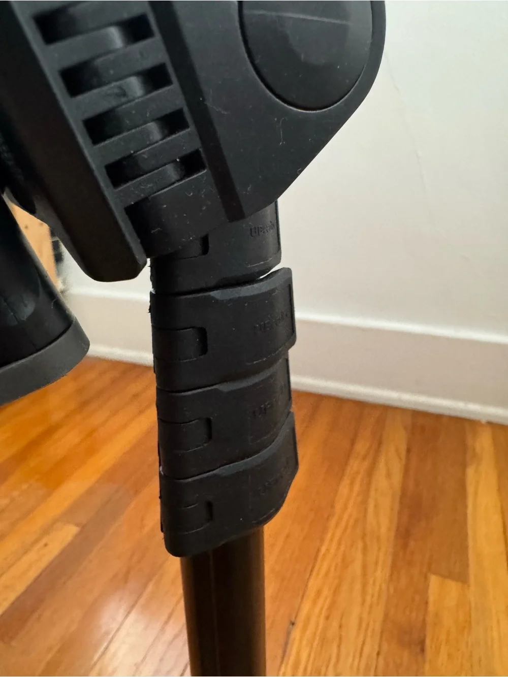 UBeesize black Camera/Light Tripod Stand with Adjustable Head